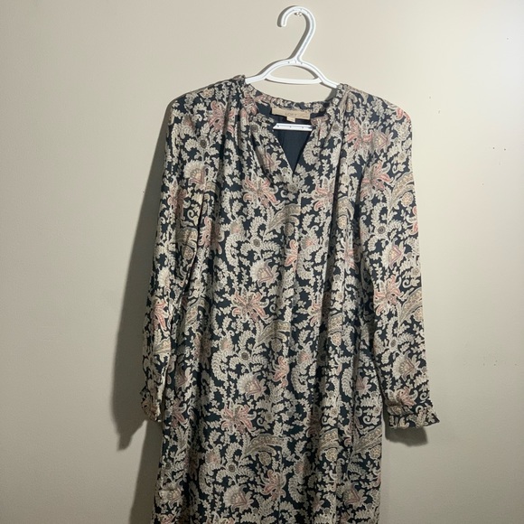 LOFT Paisley printed chiffon dress. In perfect condition. - Picture 3 of 3